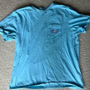Vineyard vines t-shirt